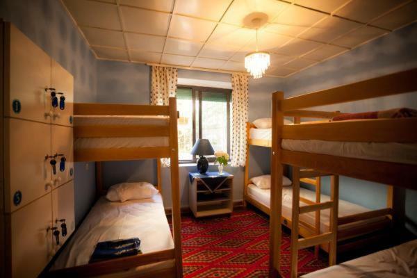 Six Pack Hostel *